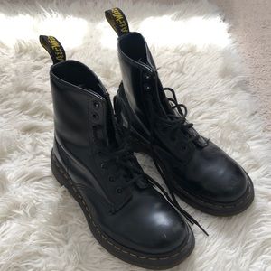 Dr Marten Boots
